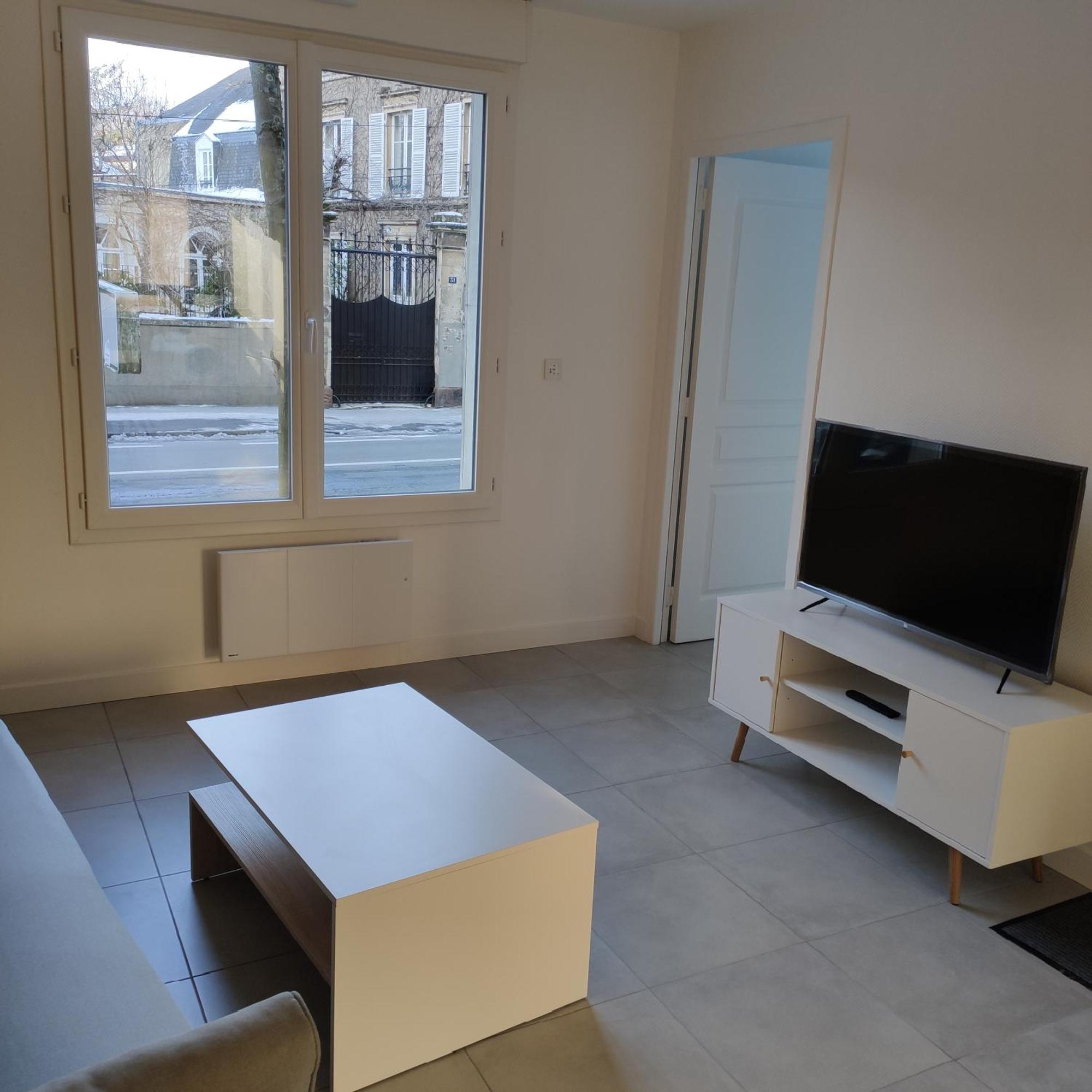 Appartement Cosy Avec Place De Parking Privee Le Mans Exterior foto